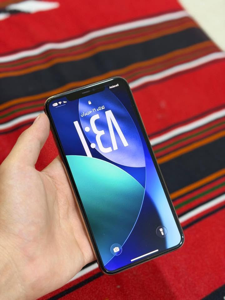 iPhone 11 Pro Max (مستعمل نظيف جداً) للبيع

السلام عليكم،
للبيع جهاز iPhone 11 Pro Max.
المساحة:256 
اللون: ذهبي
نسبة البطارية: 86%
حالة الجهاز: نظيف 
الفحص: الجهاز غير مفتوح سابقاً، وكل الميزات شغالّة 100% (بصمة الوجه Face ID والـ True Tone ). 

مكاني الرمادي 
السعر: 375 قابل لتفاوض بشكل بسيط 
للتواصل والاستفسار،
***********
