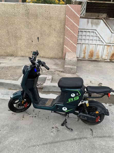 سلام عليكم
دراجه شحن للبيع 
***********
