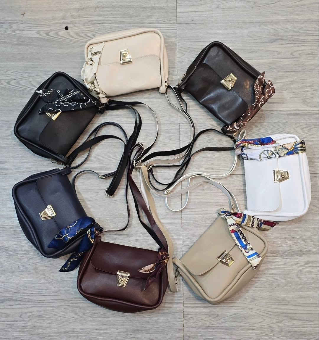السعر 8,000
الأبعاد (15*25) سم


**إذا كنت صاحب هذا الإعلان وتريد حذفه لأي سبب، رجاءا أرسل رسالة إلى الدعم الفني**