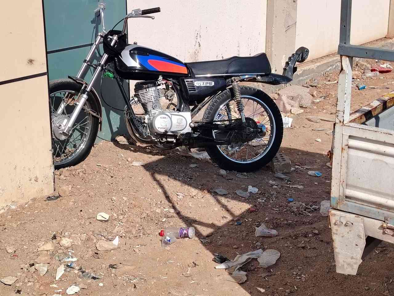 سلام عليكم شلونكم شباب دراجه للبيع كلك سعر ***********مو شراي لا يتعبني
