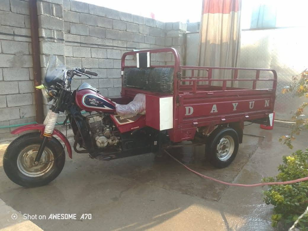 شباب ستوته دايوان للبيع 

موديل 2021

اوراق كامله 

ستوته كامله  مابيها اي نقص 

مكاني ديالى ناحيه جديده الشط 

السعر 1350

   موشراي لتعلق ولتكسر بيها 

الاستفسار الاتصال 

***********
