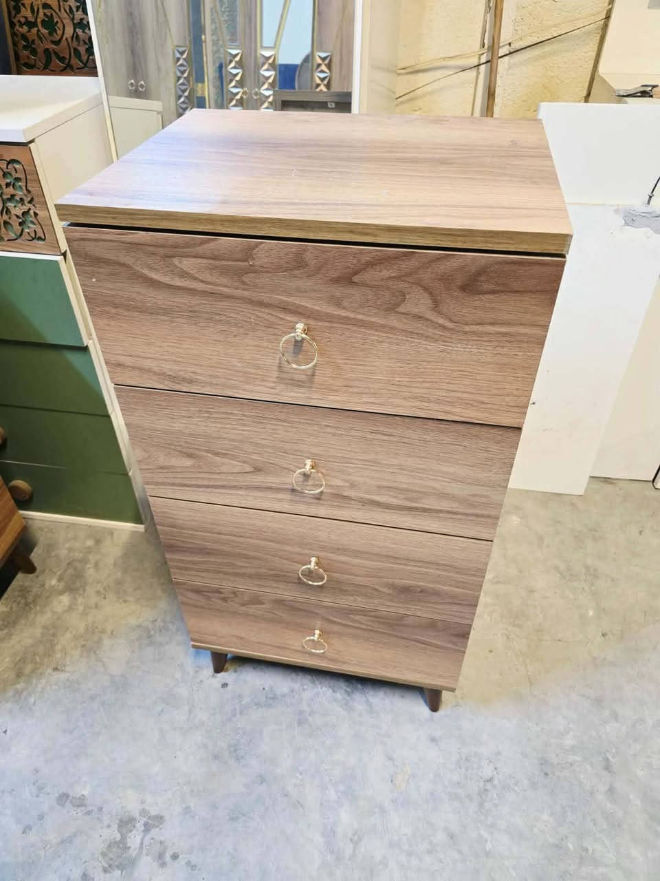 غرفة نوم مستعملة🇹🇷
موديله حديث 💥
 نضافة90 ٪💯
عدد القطع / 10 
بيه كنتور طفل اضافي بابين 💥
شازلون / مخزن 📥
نضام / أبواب 💢 
سعرها / 900 💸
شد ونقل داخل بغداد مجاني🚛
يوجود توصيل محافضات 🚛


**إذا كنت صاحب هذا الإعلان وتريد حذفه لأي سبب، رجاءا أرسل رسالة إلى الدعم الفني**