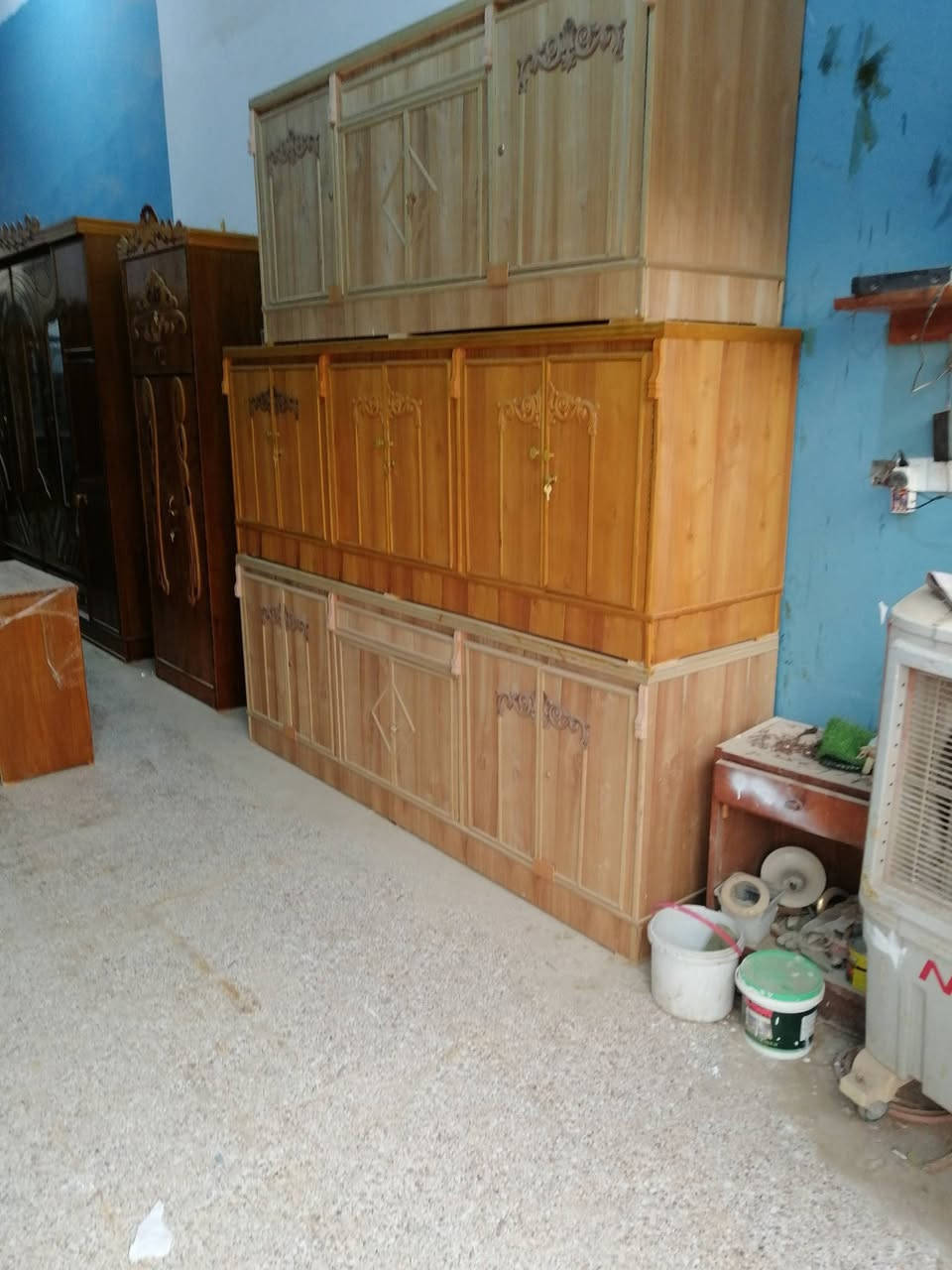 السلام عليكم للبيع اسعار مناسبه العنوان بعقوبه كاطون الرازي شارع ابو رباح قرب مرطبات لسيد مزاد ابو كرار الغريباوي ***********
