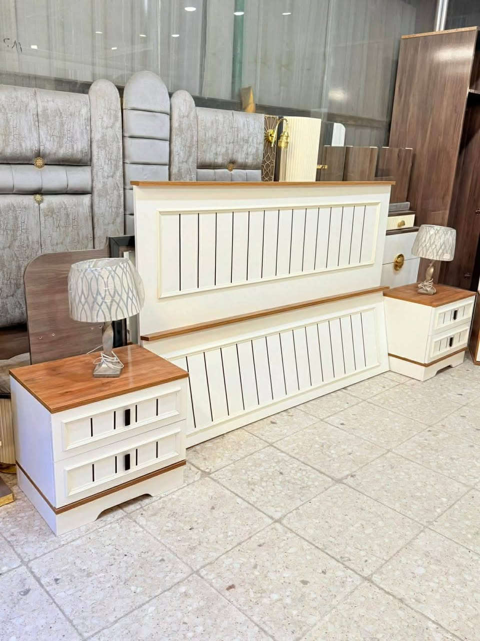 ✨ غرفة تركي 🇹🇷 تركي حديث اصلي 9قطع
نظام ابواب 
سرير مخزن عملي 
 قماش وتر بروف أصلي
✨ نظافة 95 /💯 
 شد ونقل مجاني داخل بغداد
توصيل للمحافظات بأسعار رمزية


**إذا كنت صاحب هذا الإعلان وتريد حذفه لأي سبب، رجاءا أرسل رسالة إلى الدعم الفني**