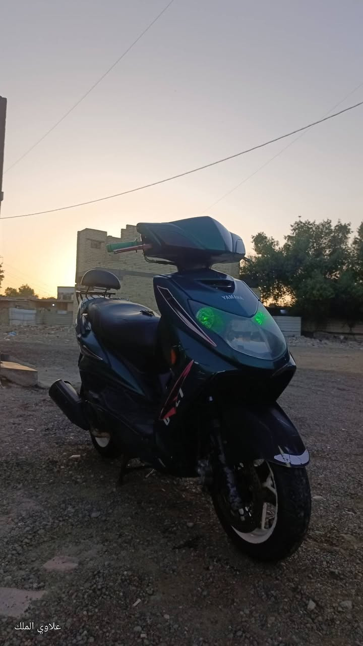 سلام عليكم
سكنس فحل 
دراجه كلش جديده
مكينه مكفول 
كفرات اصلي
زواج تايرات جدد جلاتين
يدات بريك رياضي Ncy
وفج وصينيه رياضي Ncy
طلاعات شغالات 
كهربائيات كلها شغاله
بيها تجوه بلاديه
قبق فلاوين رياضي
بك لايت سموك
سعرها 650وبيها مجال
مكان بغداد الغزاليه
***********
***********
