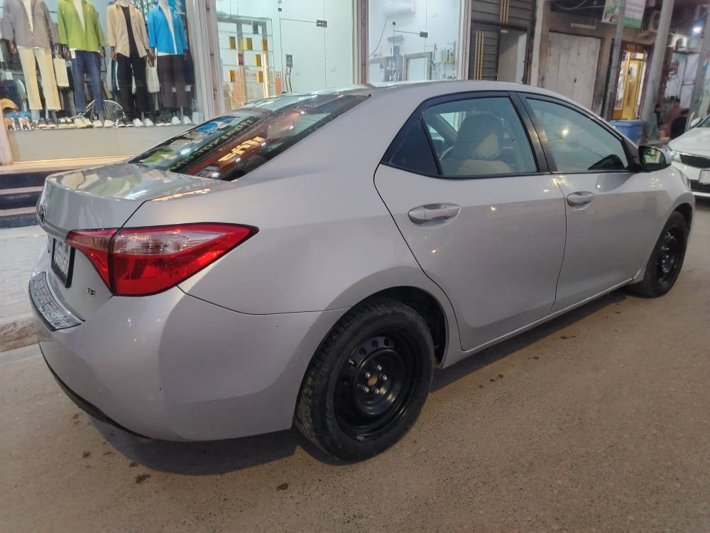 كورلا موديل 2018بصره تحويل مشروع وطني سنوية ورقام جدد بسمي وارد امريكي حادث باب بيه بارد فقط السياره كفاله عامه ضربه وصبغ وتبديل جاهزه حداديه تبريد تخم تاير مكينه كير كهربائيات كله شغال العنوان بصره حي الحسين رقمي *********** البصرة, العراق
