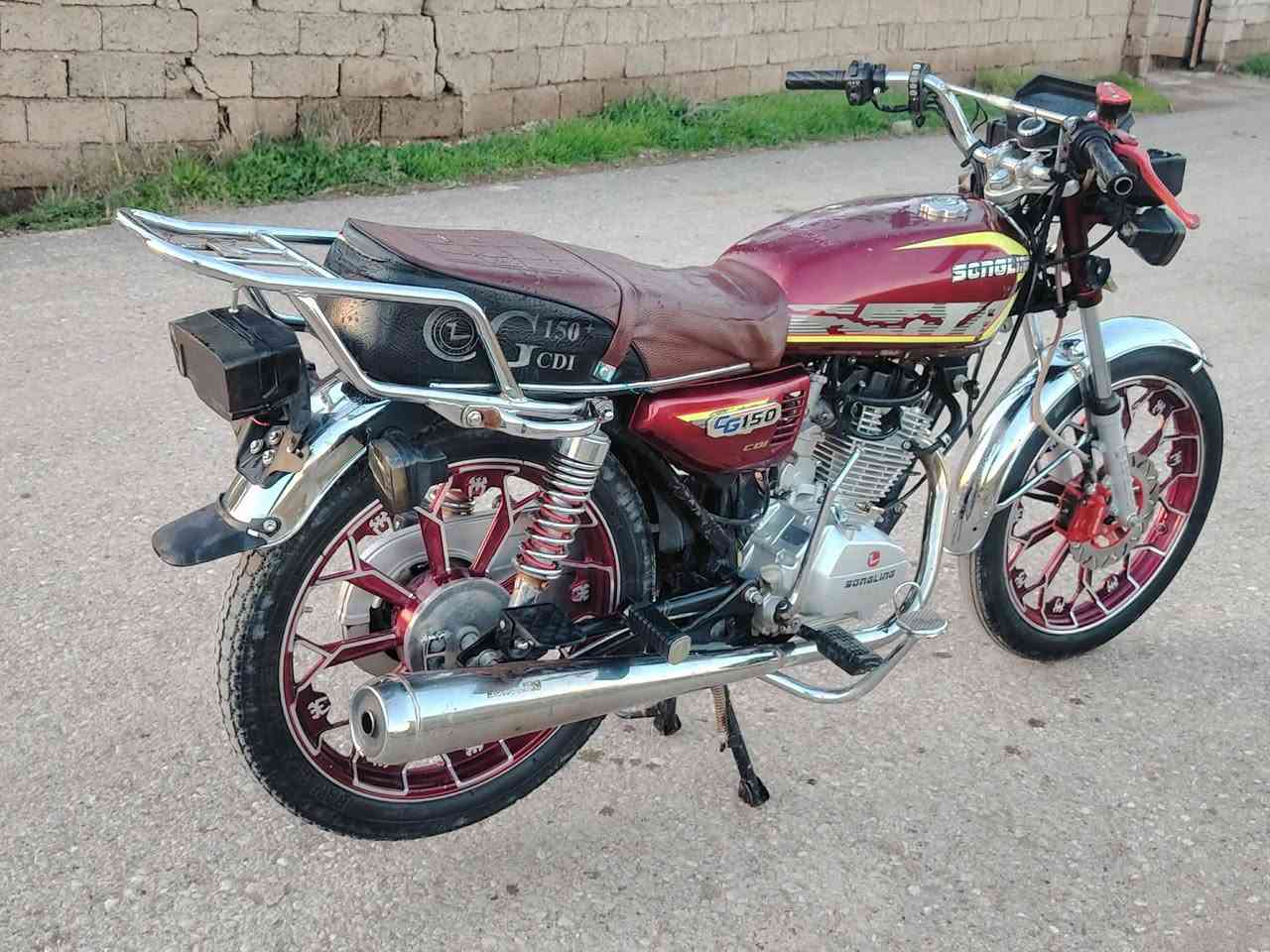 سلام عليكم سيفان 24 البيع السعر 650 وبي مجال ***********
