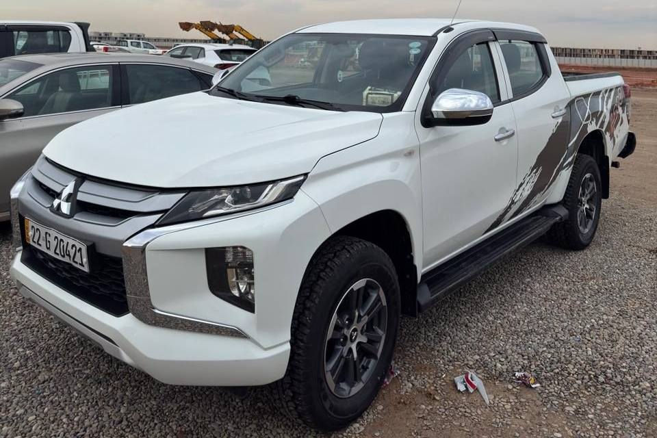 میسیوبوشی L200 مۆدیل 2023 دەبڵ ئەکسل 
چوار تایەی نوێی لەژێرە
بێ بۆیاخ بێ سارد هیچی نیە
نموونە لە جوانی و پاکی 
هیچ مەسرەفێکی تێدانیە 
تحویل و غەرامە بەشەرت 
سنوى و رقمى تازةيه به ناوى خومانه

سـعـر : لە کۆمێنت داوابکە ڕاستەوخۆ بۆت دێت 📥 

گێر و مەکیەنەی بەشەرت 
هیچ کێشەیەکی تێدا نییە 

ژمارەی خاوەنەکەی 
*********** WhatsApp & viber
***********
