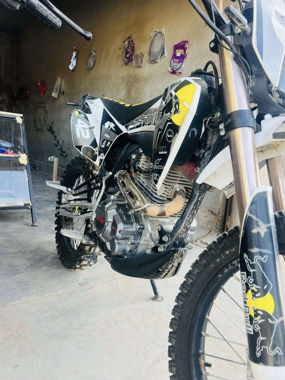 السلام عليكم قفازات CRX للبيع
الاسود محرك 350 اربع ولفات نشاط 🔥 
موديل 25
الازرك محرك 250نشاط 🔥 
موديل 26
السعر خاص أو اتصال ***********
