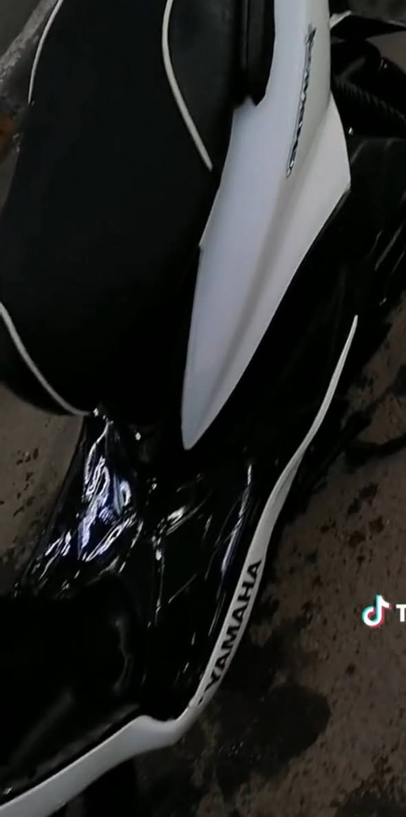 سكنز نثيه جدا نظيفه
مكاني الاعظميه..سعر ٧٠٠ الف
تلفون..***********
