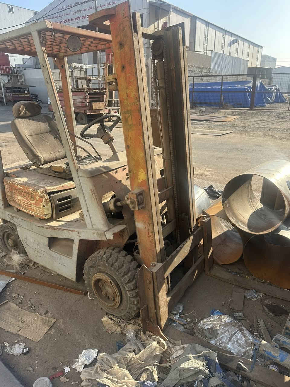 السلام عليكم شوكيه طن ونص جديده ونضيفه شغاله نكره سلف بدون اوراق  مكاني البصره صناعيه حمدان
***********
