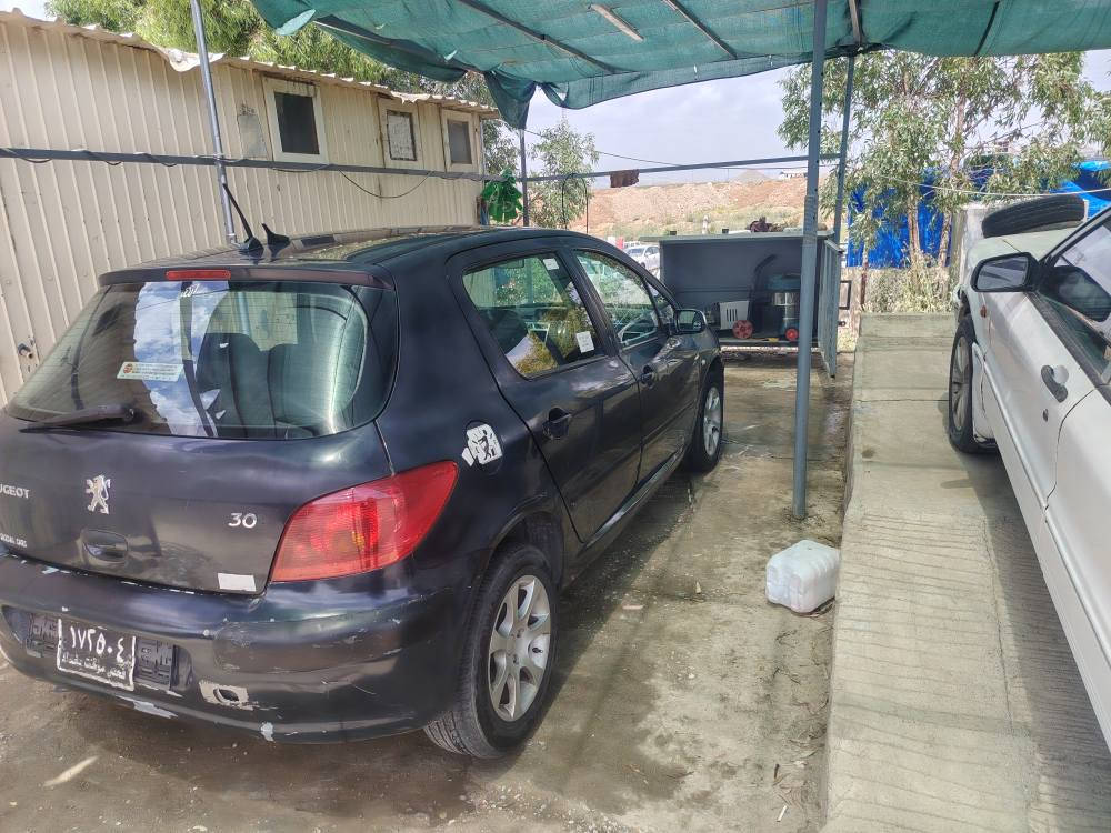 بيجو ٣٠٧ موديل ٢٠٠٦ تحويل و وةكالة گيرو مةكينة بةشةرت گير ئوتوماتيك + عادي ساردو گةرم مةزبوت تةبريد لةسةر سويچ 
***********
*********** السليمانية, العراق
