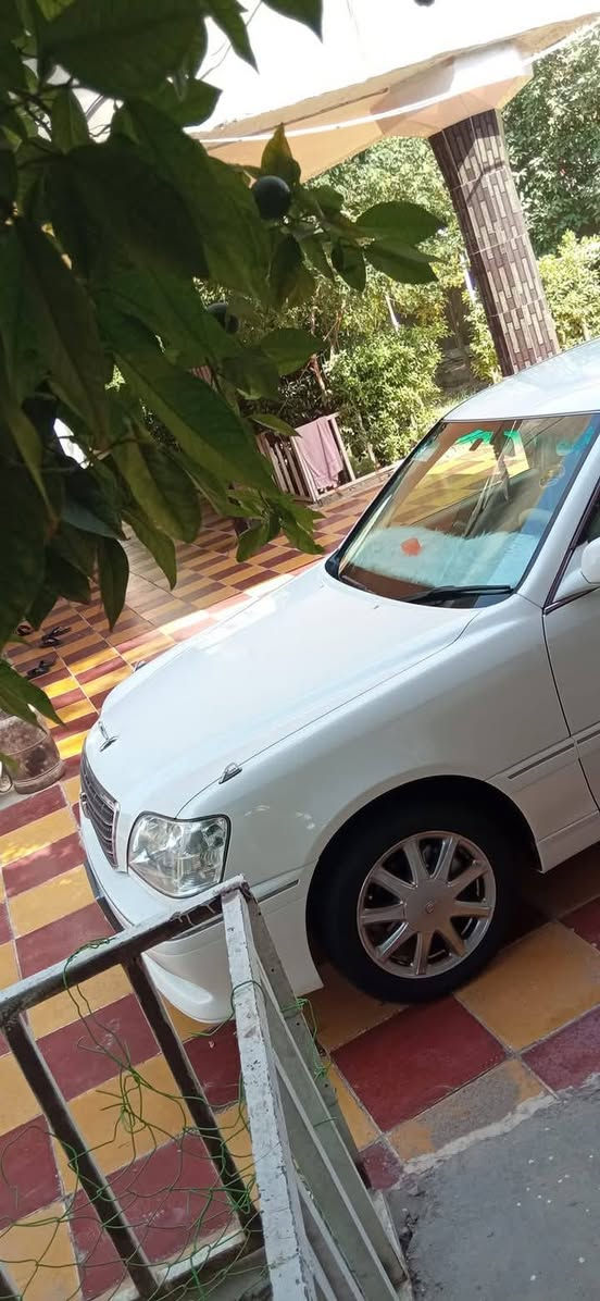 السلام عليكم للبيع ملكه صدفي فول مواصفات ومكفوله من كلشي اربع دكم داخل جلد المري شفط مكينه ديڤور الكبيره تبريد قطعتين 
السياره رقم.  بغداد مميز مثبت سرعه منضومه تبريد جديده  
السعر 174 للاستفسار الاتصال عله هذا الرقم     ***********
