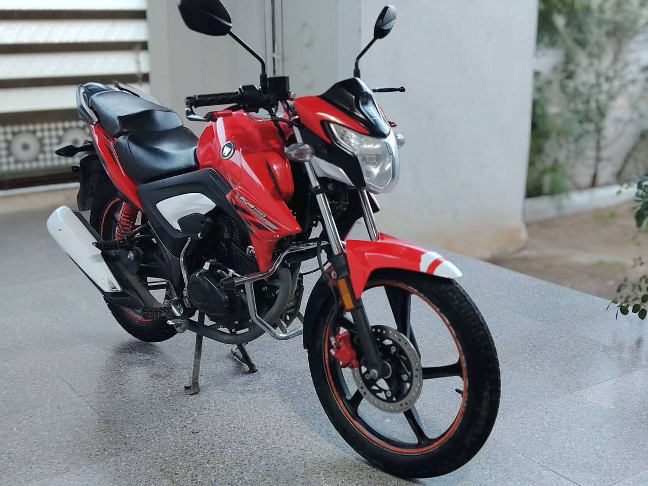 بسم الله
هاوجي موديل 2023 نظاف 95٪ السعر15ورقه وبي مجال للطيبين يرهم مراوس بهاوجي موديل 19 مع فرق  ورقته ضايعه عندي صوره الها  وين متريد اسويلك بي مكاتبه وكفالة من السرقه ملاحظه (محمد مزهر يطلع ورقته)
رقمي بي واتساب ***********
