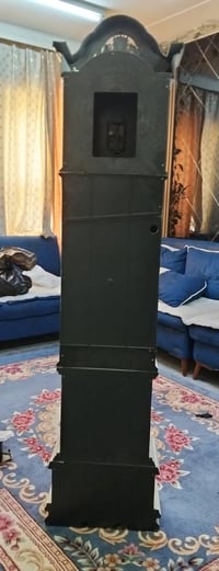 ساعة • نضيفه • شغالة