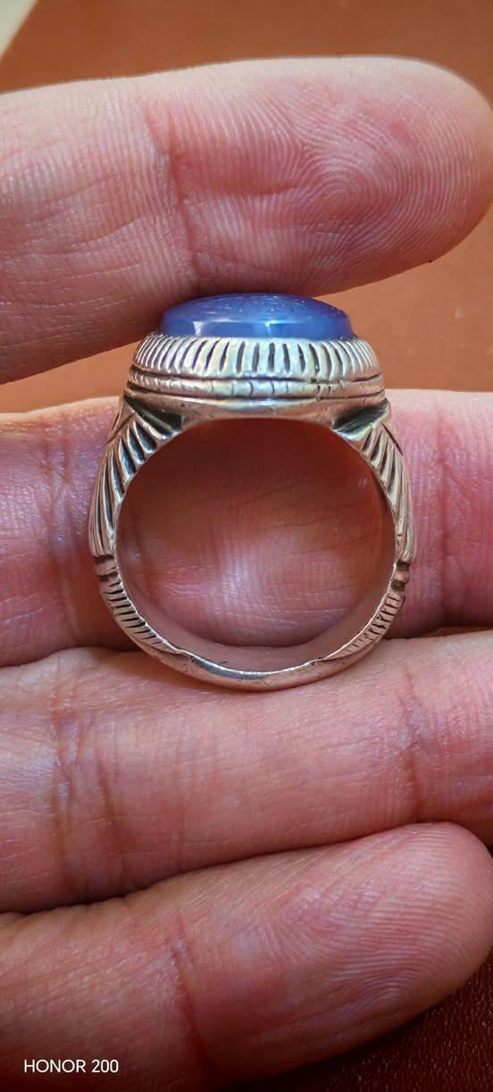 قطعة من العقيق اليماني البنفسجي لون رائع مع صياغة البحرين وبخط احترافي
السعر 150


**إذا كنت صاحب هذا الإعلان وتريد حذفه لأي سبب، رجاءا أرسل رسالة إلى الدعم الفني**