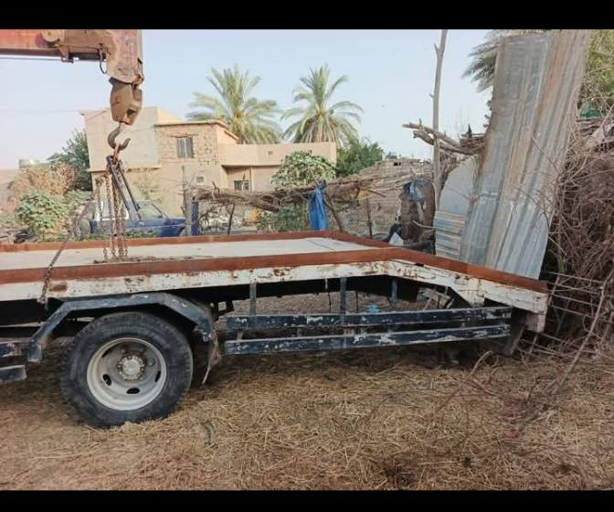 سلام عليكم للبيع لوري كرين فوسا محرك كير وكسل كلها شرط كهربائيات كلها شغاله تايرات  كلها جديد جاهز الشغل ماطور سحب سيارات ونج رفع بيار السعر 125وبيه مجال اخوان مكلف بل نشر ***********
