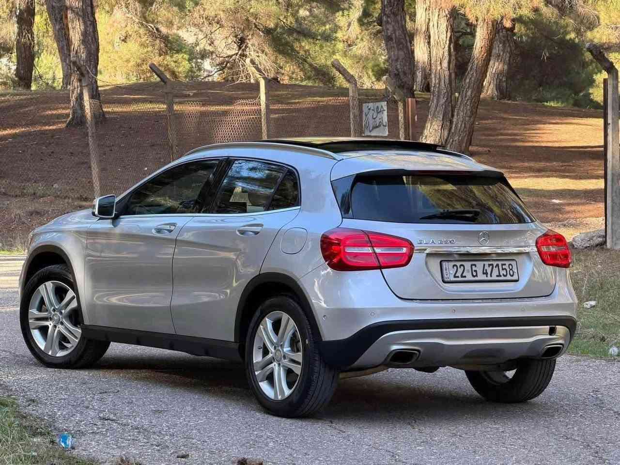 Mercedes Benz GLA 250 2016

السياره فول اعلى مواصفات و كلين بدون حادث 
فقط نص باب مرشوشه اثر شخط
بدون دكة جاكوج بدون معجون بدون فتح

رقم سنويه هزة فحص جديد 
باسمي تحويلها مباشر

كير محرك كهربائيات وضع شركة
جاهزة بدون نواقص

السعر بلاش 127 قفل من الاخير
***********
*********** دهوك, العراق


**إذا كنت صاحب هذا الإعلان وتريد حذفه لأي سبب، رجاءا أرسل رسالة إلى الدعم الفني**