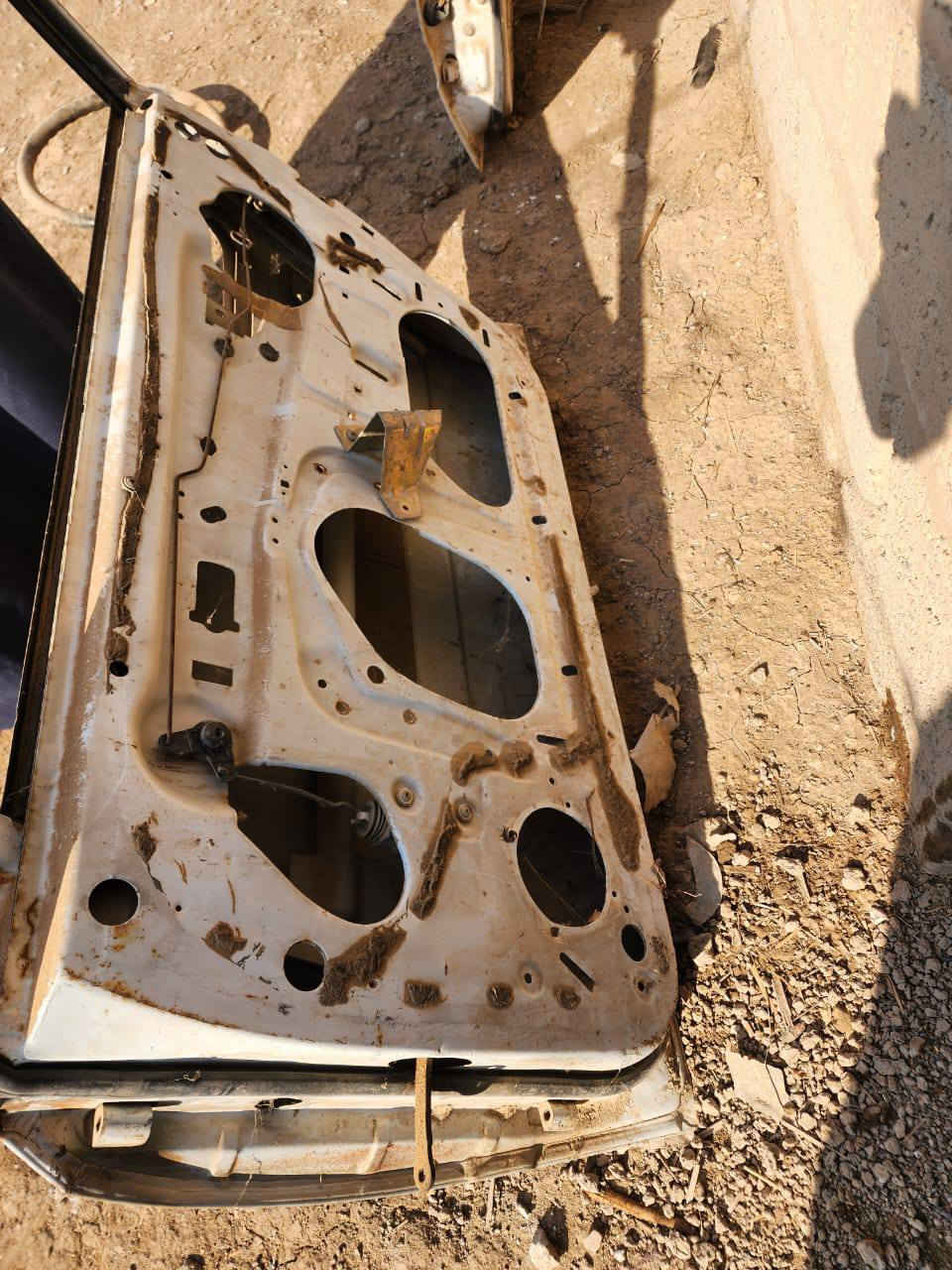 السلام عليكم متاح غراض برنس للبيع مكان (ديالي) اتصل عل رقم ***********
