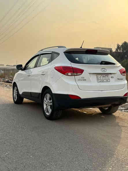 السلام عليكم 
توسان ٢٠١٤ للبيع خليجي 
بيهة طخه حفيفه بل هلال الخلفي الصوره موجوده بل منشور 
باقي السياره كلهة كفالة 
كير مكينه خير من الله 
مكانهة بغداد الدورة 
السعر 156ورقه وبيهة مجال للوجوه الطيبه 

***********
