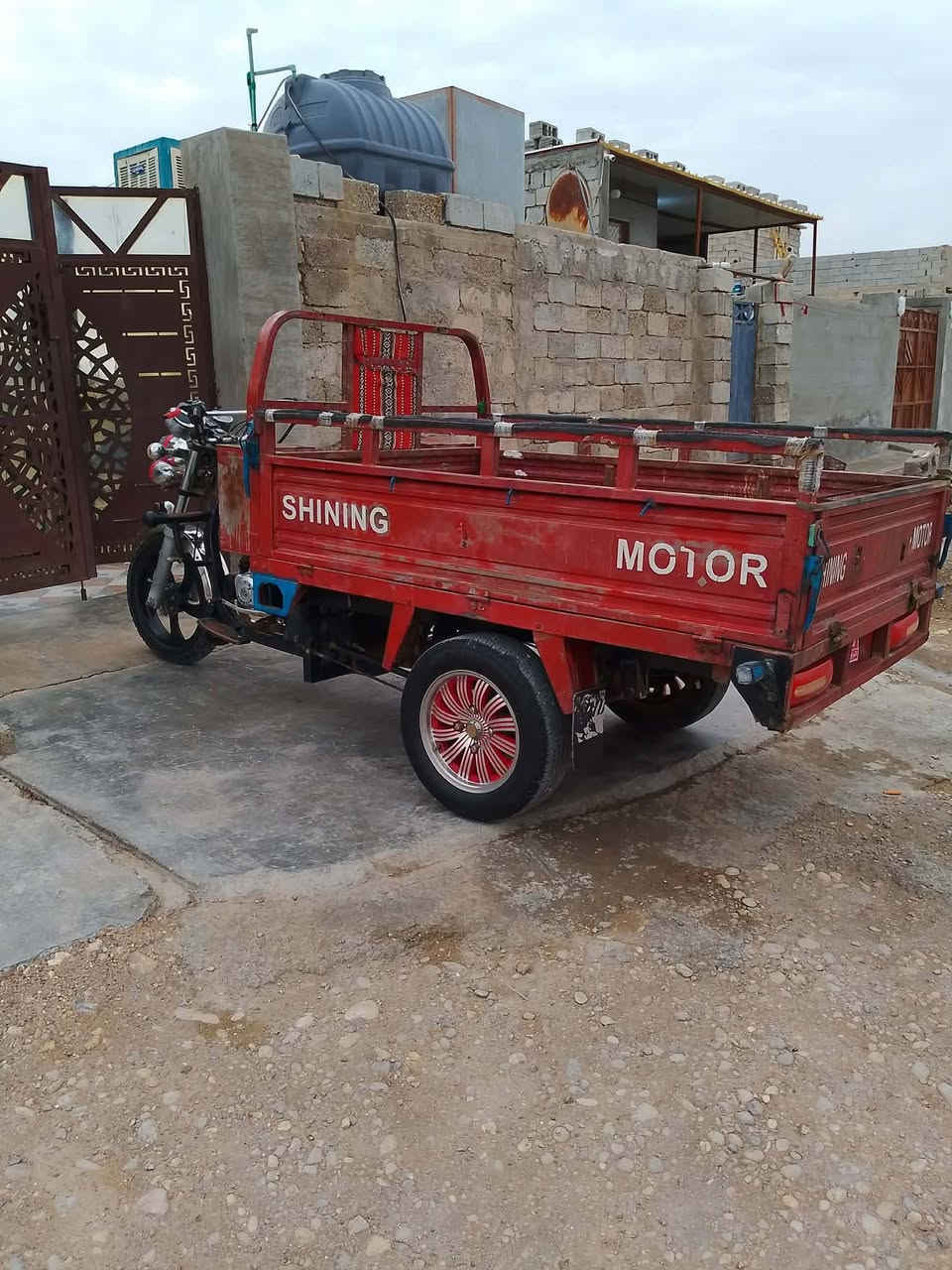 سلام عليكم ستوته ام الطير البيع موديل 14 نضافه فول محرك 25 ما صار شهر من شاده تخم تاير السعر خاص او تصال *********** مكاني ديالئ بلدروز
