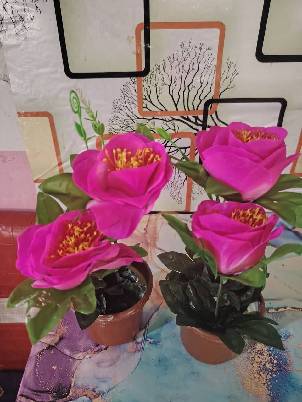 السلام عليكم
إليوم جبنالكم ورد الوان مميزة حلوه كلش متوفر بكميات هواي سعر الدرزن ٨٥٠٠ يعني تكدر تبيع عل الف القطعه توصيل داخل مسيب  مجاناََ اطلب يوصلك لباب محلك او بيتك للاحجز المراسله عله رقم ***********
