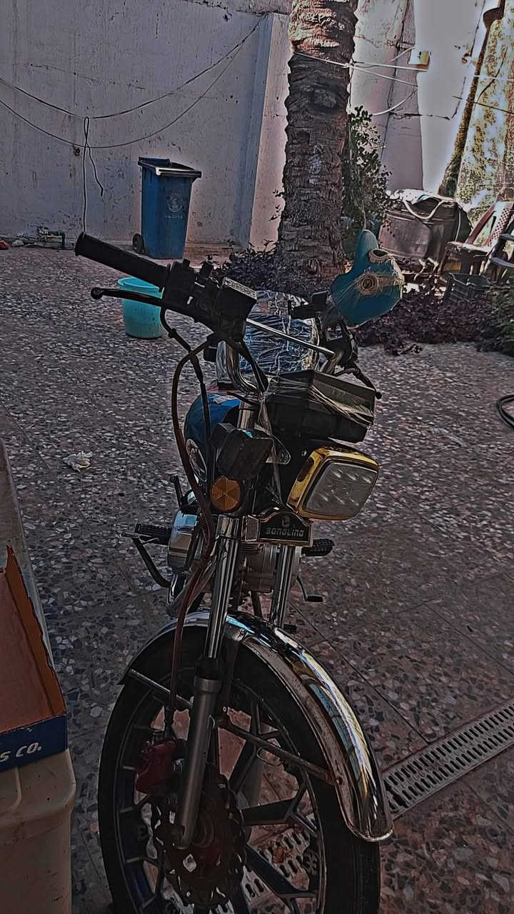 سلام عليكم دراجه يراني سيفان 5كير 2024 دراجه خير من الله دراجه بيه خيط تبخير ونقصه باتري ودسك خلفي فقط  مراوس وبيع سعره 550وبيه مجال شي قليل 
هاذ رقمي وبلخدمه رقم*********** مكاني بلدوره بلبعيثه
