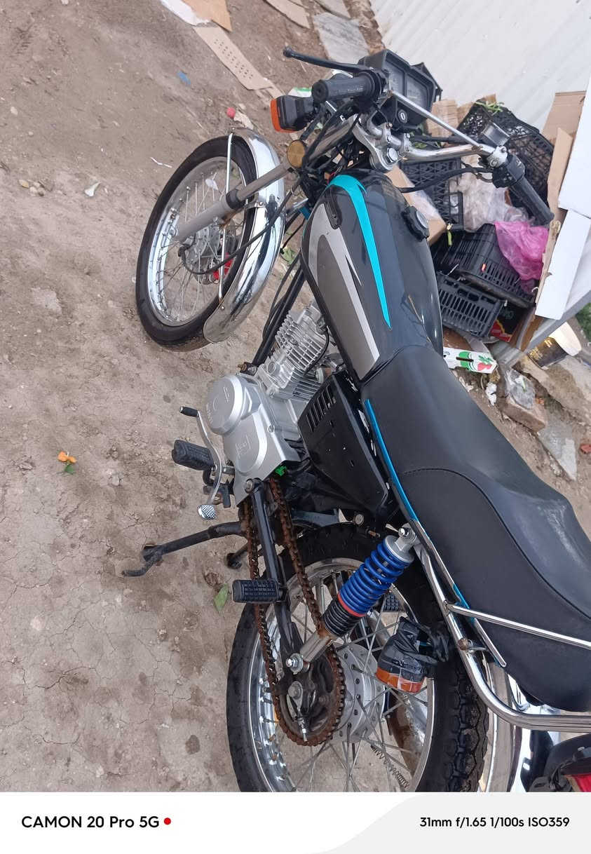 دراجه للبيع كلك  سويلك بيه. مكاتبه 
تعمير 24   سعر 500  شراي رسلني 💵


**إذا كنت صاحب هذا الإعلان وتريد حذفه لأي سبب، رجاءا أرسل رسالة إلى الدعم الفني**