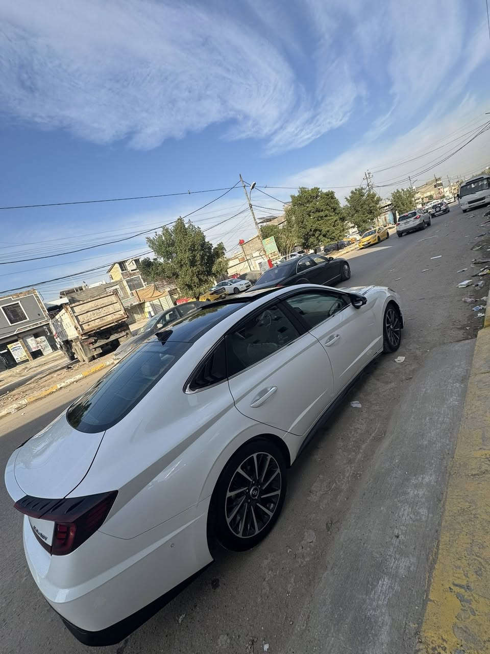 سلام عليكم 
سوناتا 2022 
السياره لمتد فول المواصفات 
مزوعة مواصفات. بحيث شنو تريد بيه 
مكينه 1600 تيربو المرغوب. 
وضعيات قياده وانضمه الكير 
شنو الي بالك موجود بالسياره 
كامله مواصفات   
السياره حادثه فقط جاملغ  ومصلح نفسه 
مكاني بغداد الاسكان قرب كلية العلوم الاقتصاديه 
السعر 182 وبيه مجال 

‭0783 827 5225‬
