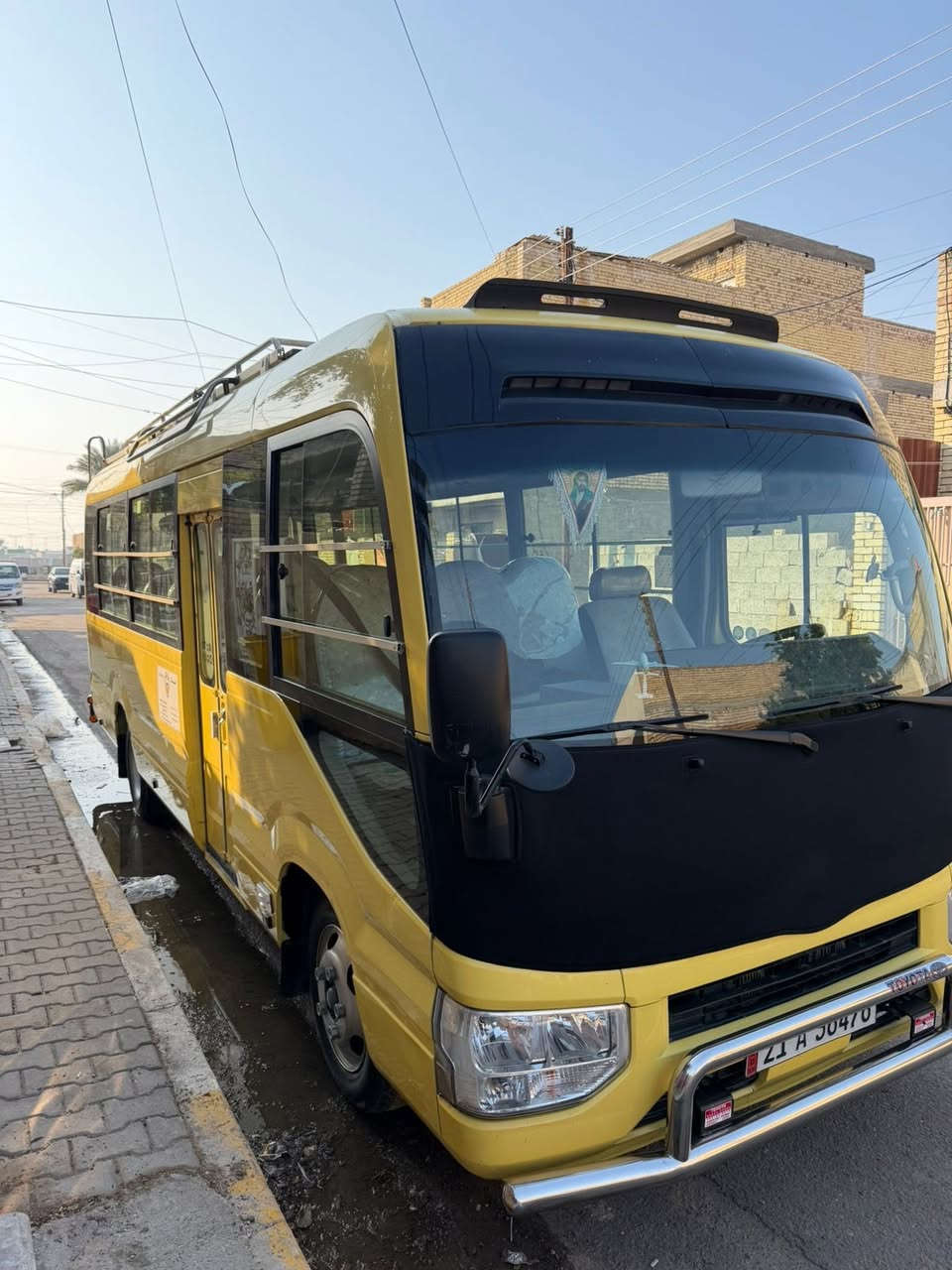 سلام عليكم كوسترمديل2017صفره بلاديه كامله من كلشي كشن ستاركس دوشمه عامه مكينه كير اكسل مكفاله بيه صبغ بس قبق صدوك تخم تاير  مكان السياره بغداد ***********السعر460وبيه مجال
