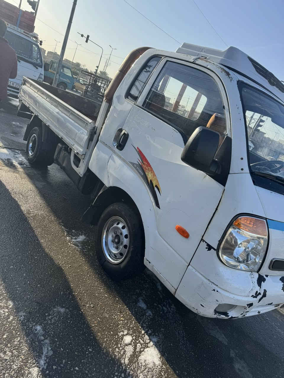 السلام عليكم كيا بنكو 2008 مكينة ٣٠٠٠ مفتوح سيارة جاهزة 
حدادية جديدة تخم تاير خلفي جديد باتري جديد سيارة مكفولة من الضربة رقم بابل سعرها 85 وبيها مجال 
للاستفسار اتصال ***********
