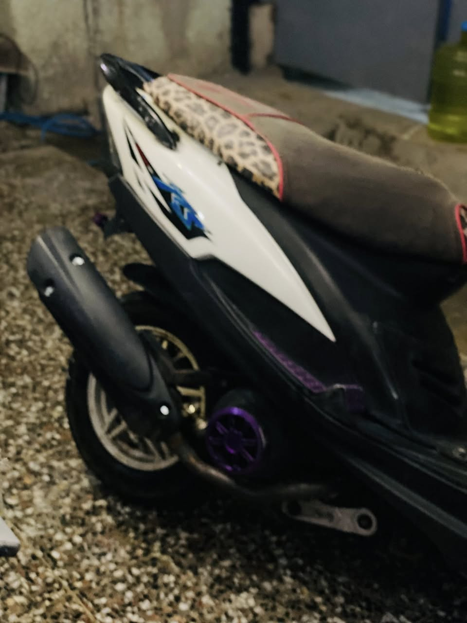 السلام عليكم . ماكس عدله فول تزويد بوشة 55 شيال رياضي قبق هندر رياضي سلف رياضي دبلات رياضي ويالة نجمة قطرة يدات دوس قبق فلاوين كله رياضي كهربائيات كله شغاله الدراجه متعوب عليها مال جناي . السعر 475 وبيها مجال بسيط حك الجيه


**إذا كنت صاحب هذا الإعلان وتريد حذفه لأي سبب، رجاءا أرسل رسالة إلى الدعم الفني**