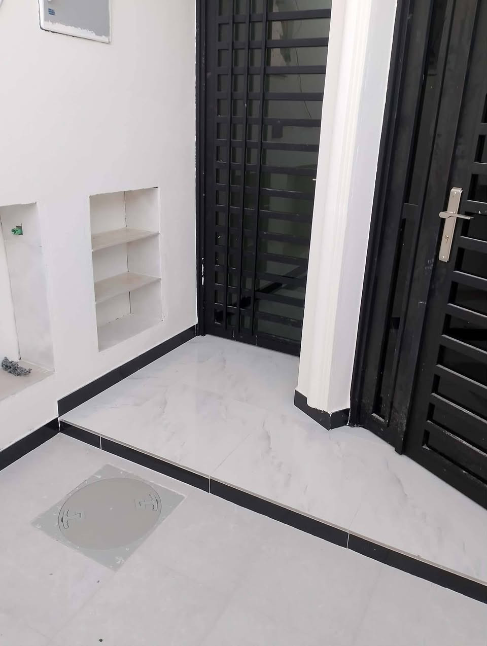 مشتمل 100 مترطولاني غرفه مطبخ هولل استقبال شارع 12 متر بالخضراء السعرجدا مناسب الشراي يتصل ***********
