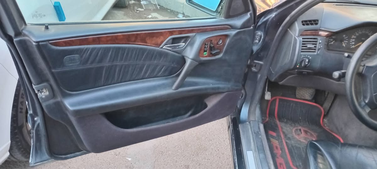 ٩٦ افنكرد
فول الفول
السعر ٨٥. شايلها منضومه غاز. ٨٠ لتر
بغداد باسمي
***********
