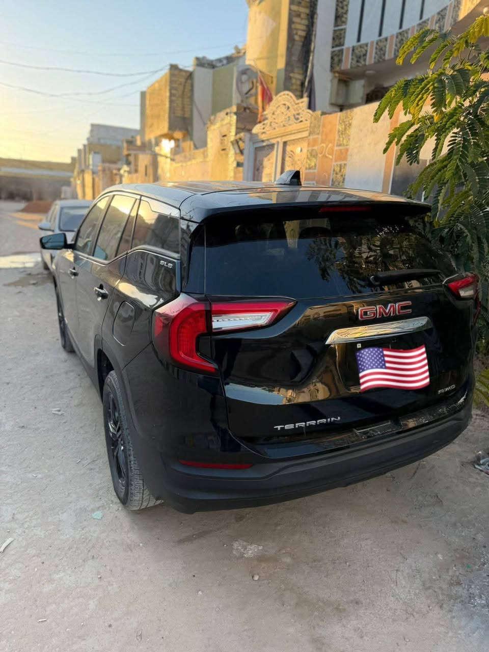 تيران GMCموديل 24 لون اسود مرقم نجف
حادث ربع بنيد مصبوغ . وجاملغ تبديل
 مواصفات LES


**إذا كنت صاحب هذا الإعلان وتريد حذفه لأي سبب، رجاءا أرسل رسالة إلى الدعم الفني**