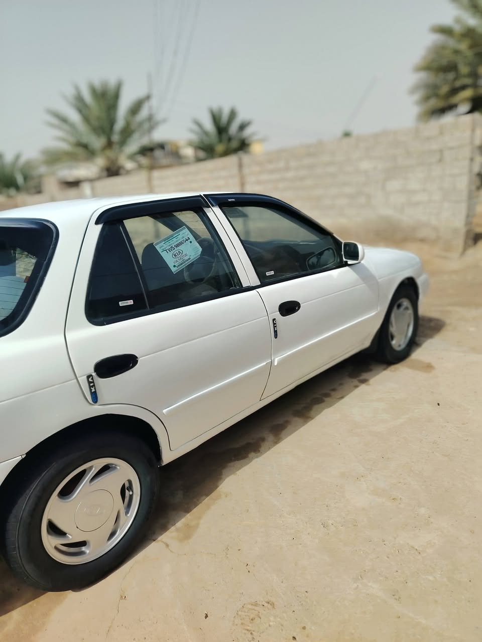 السلام عليكم 
مرخصت الادمن
كيا سيفيه
موديل 96
كير عادي 
محرك مسكر 
رقم ديالى مشروع وطني 
ارقام نكليزي سنويه جديده 
تحويل ثاني يوم  
كهربيات كلها شغاله 
كيج الحماوة شغال 
طوافه مال البانزين شغال 
جام كله شغال 
تبريد ثلج 
تخم تاير 
السيارة  صبغ عام لجماليه فقط بدون حادث وضربه 
العنوان بغداد 
السعر 43 حك الجيه  موجوده 
***********
