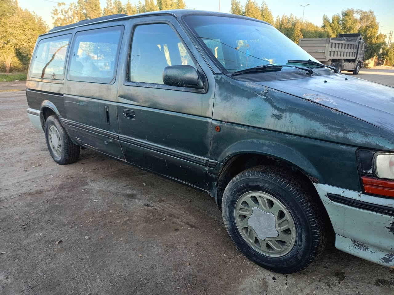 للبيع كلايزر موديل 94 
مكينة 3300 حاوية گير شلعة حلوة بلادية لا ضربة ولا صبغ تخم تاير حدادية تحتاج بس دبلات امامية غرفة نظيفة
رقم ديالى مشروع وطني 
ب35 وبيها مجال الشراي يتصل 
*********** 
العنوان بابل قضاء الهاشمية
