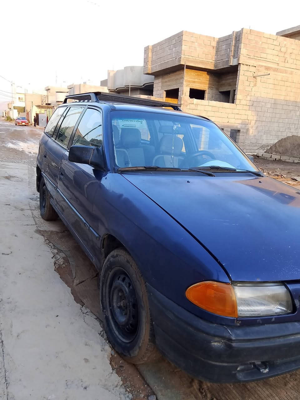 سلام عليكم اوبل استرا موديل 1991 كير ومحرك شرط كوبون بانزين بيها شرط التحويل او وكالة سعر السيارة 40 وبيها مجال مكان السيارة موصل الرقم ***********
