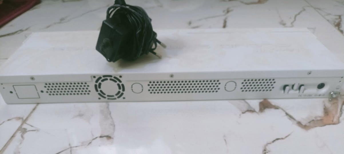 السلام عليكم 
مايكروتك Cloud Router Switch موديل  CRS326-24G-2S+RM  مستعمل نظيف  سعر 210 الف يوجد توصيل


**إذا كنت صاحب هذا الإعلان وتريد حذفه لأي سبب، رجاءا أرسل رسالة إلى الدعم الفني**