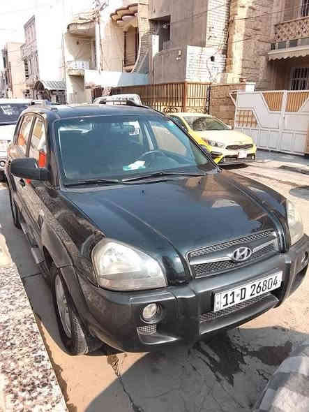 توسان 2009خليجي محرك 2000 بيها ربع جاملغ ايمن بي طخه  وباب السايق بي بارد قليل جدا كير مكينه ترايك وين  تحب رقم بغداد بسمي السعر 117ورقه عنوان البلديات التجار *********** بغداد
