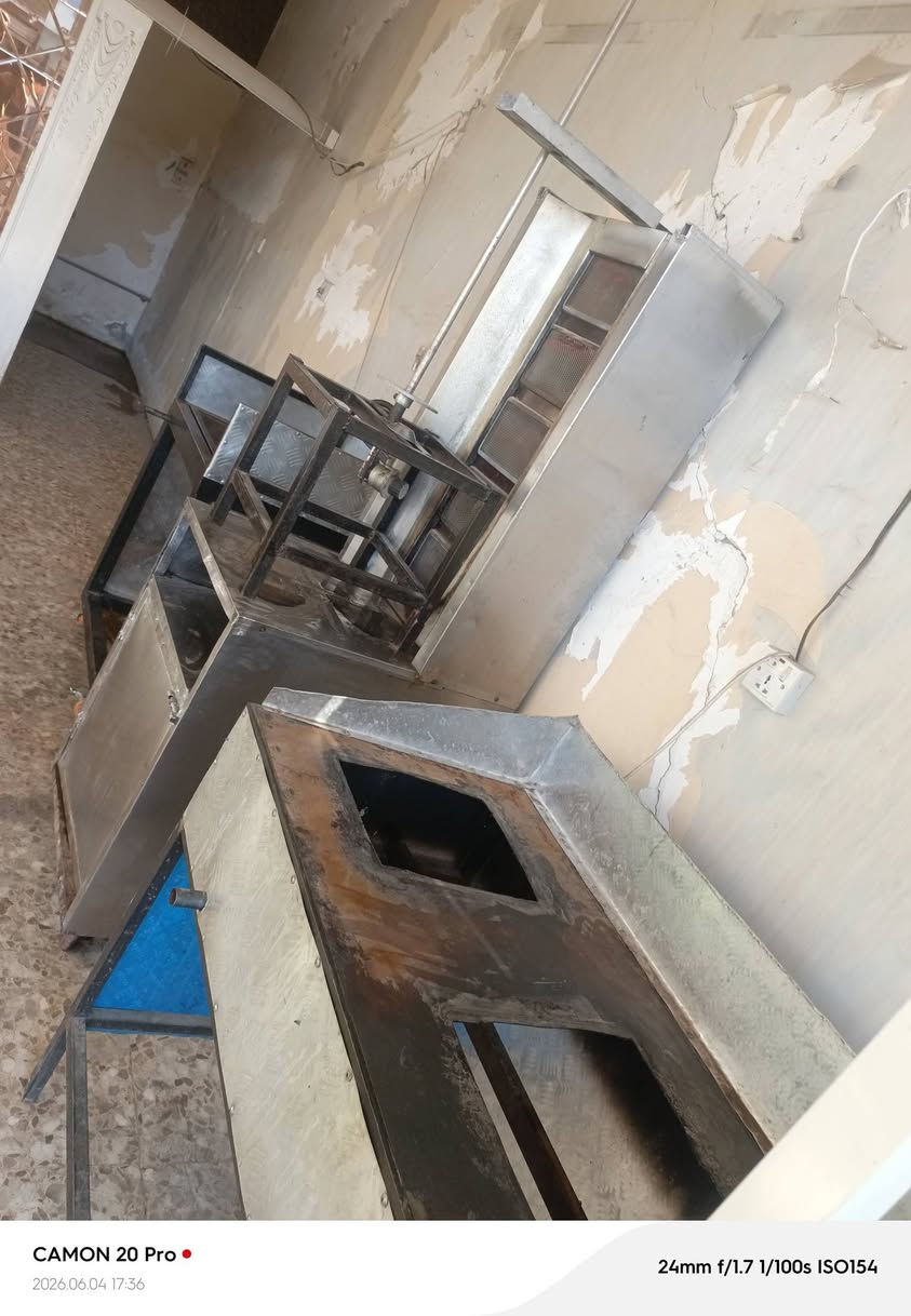 اغراض لبيع مناسبة مشواية  كص ومشواية حطب وغاز هبركر وكراسي ميوزة جديدة  مكان كاضمية ***********

