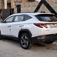 وبركاتة سياره توسان موديل 2022 سياره جاهزة اي نقص مابيها بيع او مراوس ...