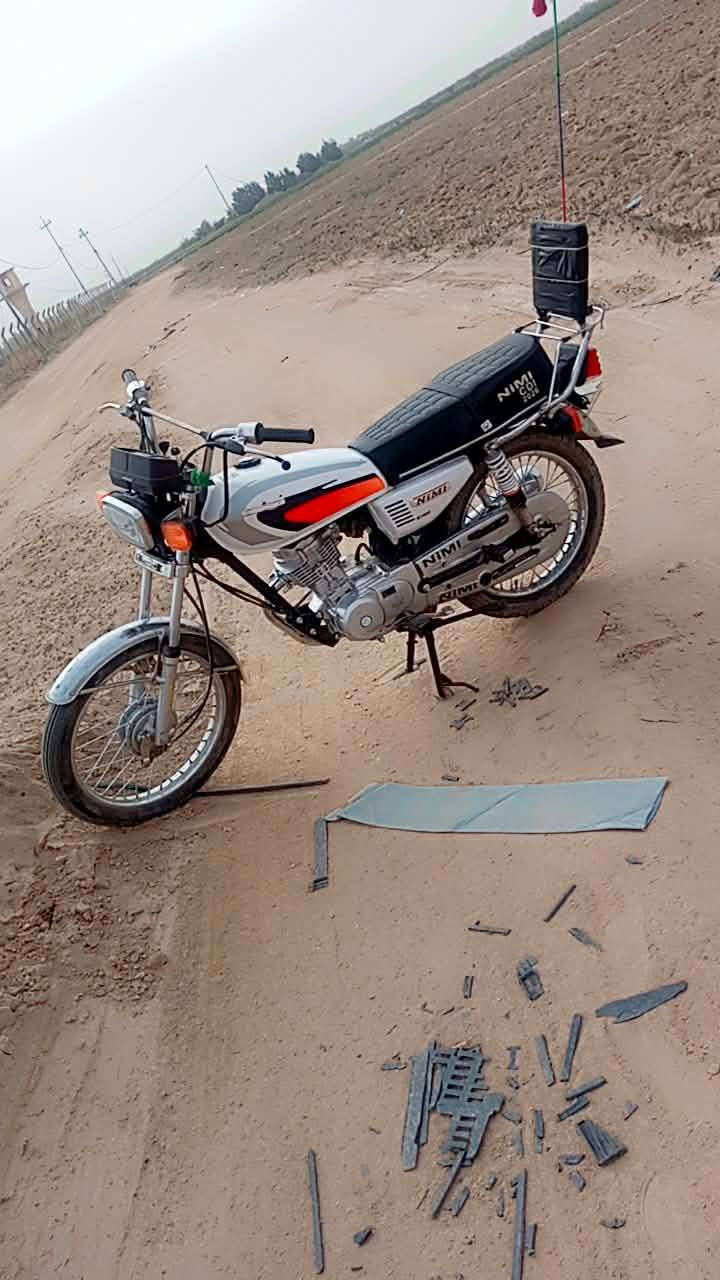 سلام عليكم دراجه
البيع تعمير كله جديد شاصي ٢٥ موديل ٢٥ محرك ٢٦ شراي يتصل ما متواجد خاص ***********  مكاني نجف خان نص
