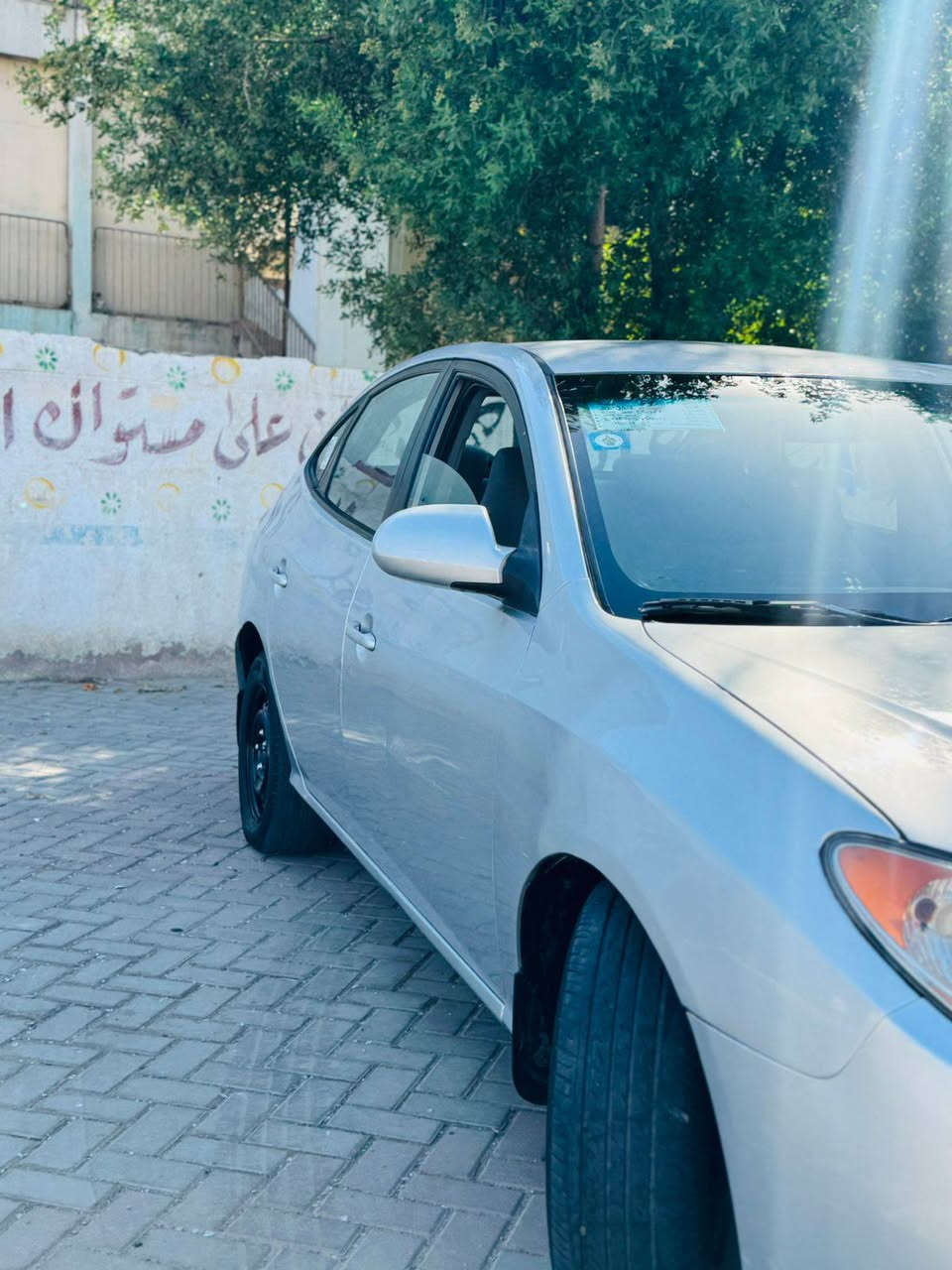 سلام عليكم من رخصت الادمن النترة 2010وارد امريكي ليبل واحد حادثهة مال أمريكة الدعامية الخلفية وبلعراق الباب الخلفي اليسر والجاملغ المامي نصة بدون دواخل يعني بيهة صبغ قطعة ونص مكينة 2000وكير مكفولات تبريد ثلج الكهربايات كلهة شغالة صدر خير من اللة سيارة جاهزة رقم بغداد الدولي بسمي السعر 96رقم الهاتف ***********
