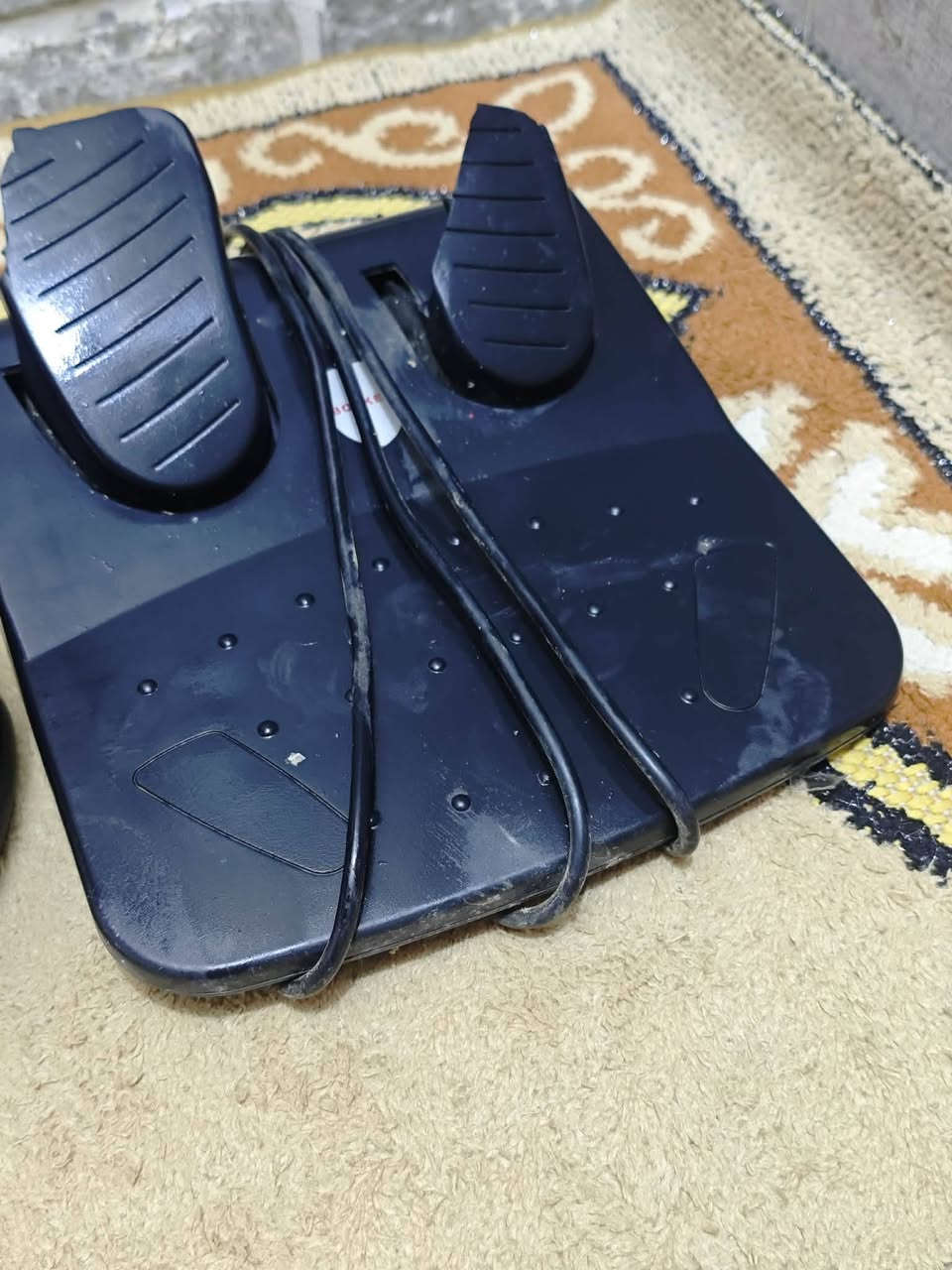 للبيع ابلي مهكر كامل وكلشي بيه ابلي برأسه ٦٠حض اي شي مابيه نغص وياه استيررن هم السعر ٥٠٠وبيه مجال ***********واتساب
