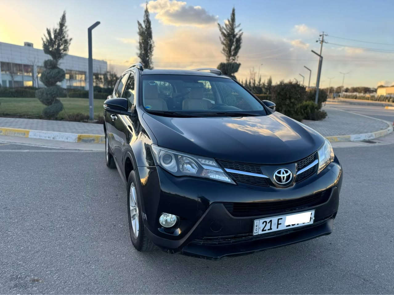 تۆیۆتا ڕاڤ ٢٠١٤ خلیجی سەنەوی تا مانگی ٣/٢٠٢٧ پێش و دوای تازە داگیراوە بێ تەقەو ڕەقە ٣ پارچەو پەڵەیەک بۆیاخی هەیە بەبێ ناوگرتن *********** سعری ١٣٨ گەڵا و معامەلەیەکی برایەنە تەنها فرۆشتن ئاڵو گۆڕ ناکەم السليمانية, العراق
