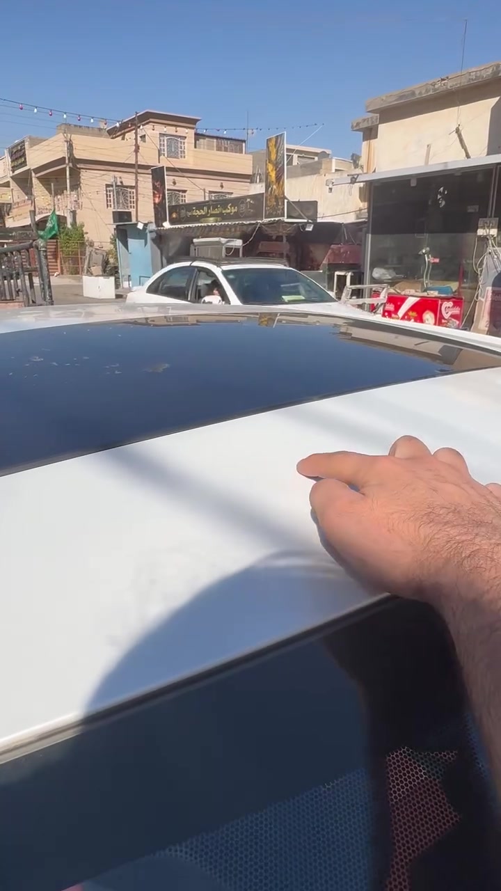 كولا هايبرد موديل 2025 
شكل أمريكي ال S بلاك اديشن 
داخل احمر كشن كهرباء اعلا فئه بل كورلا 
رقم بغداد باسمي تحويل ثاني يوم 
بيها رصعات ماشر عليهن 
و بيها بارد بل جاملغ و طخه بل باب 
مكاني بغداد شهداء البياع 

***********
