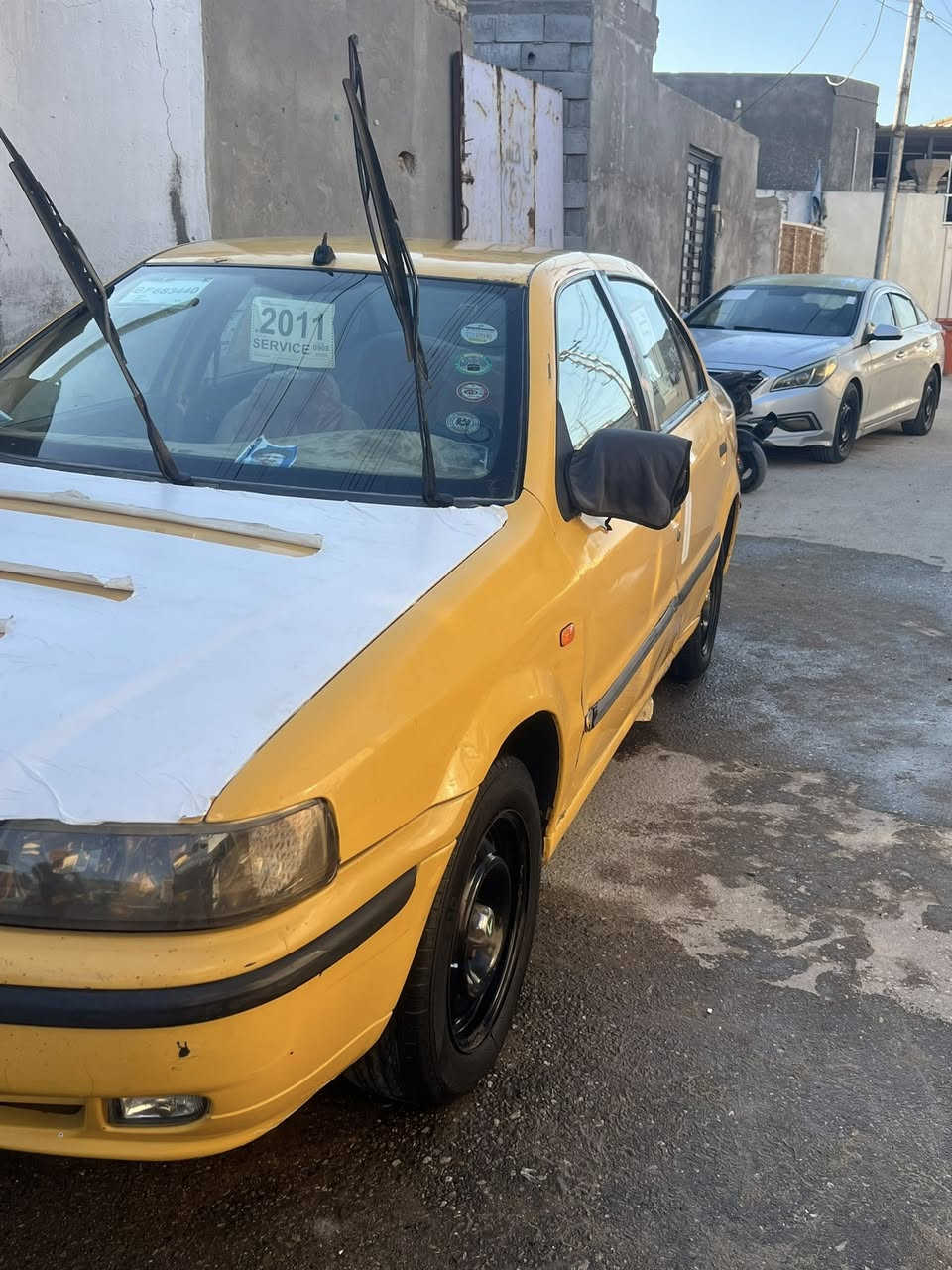 السلام عليكم سمند 2011للبيع سنويتها لل2027مكينة فرنسي السيارة خير من الله راعيها موجود للتحويل حدادية نص عمر 
البدي شوف العين سعرها ٢٧وقابل للتفاوض ترهم مراوس بغير سيارة رقم الهاتف:*********** مكاني بصرة گرمة علي
