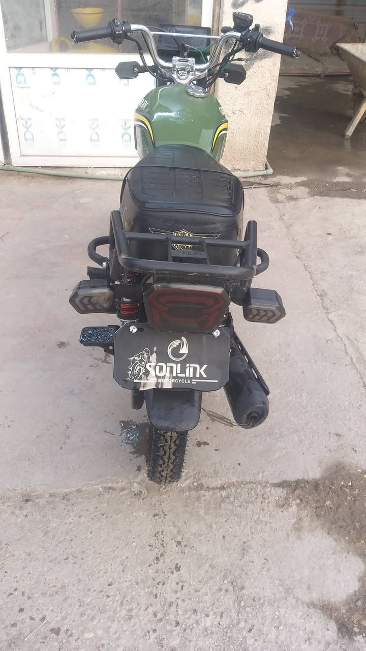 دراجه البيع مكفوله موديل 2025كفاله عامه ماناقسه شي دراجه حلوه ونضيفه
وكله شغال برغي ماناقسه اوراق صولي مالشركه 
دراجه سارله شهرين تمشي بالشارع وتعال وشوف
بعينك والسعر خاص مكاني بابل قضاء المحاويل 
وتصل وبيك خير ودلل بس الموشراي لايتصل فدوه
لا تعبني ولا تعبك 💤 ***********💤
