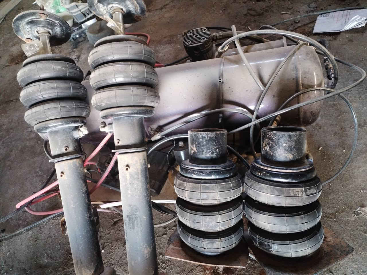 سلام عليكم اخوان..
جكات كات باك.. S2... كاملات وشغالات... للبيع سعرهم مناسب..
***********
